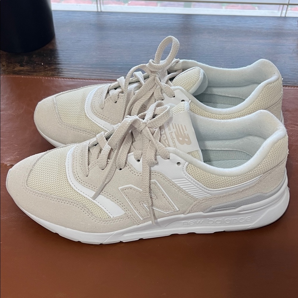 New Balance Women's Off-White Casual Sneakers